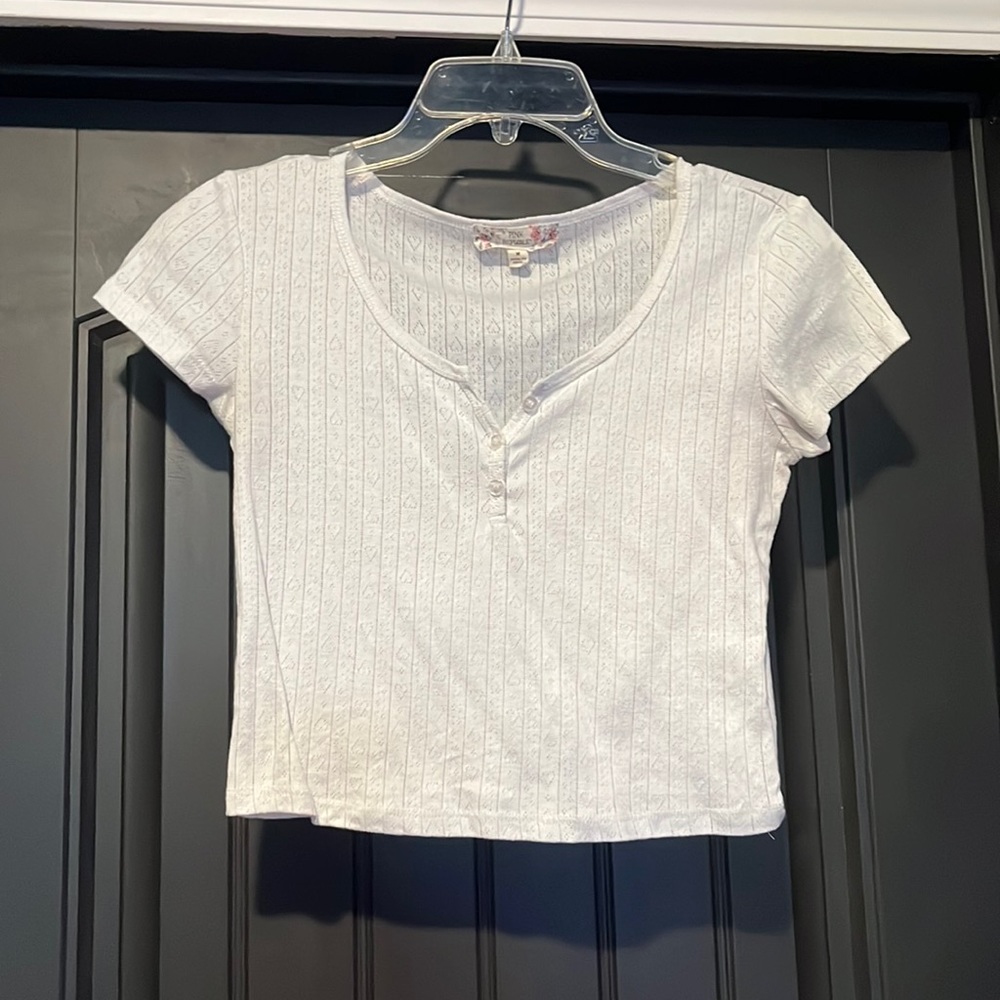 White crop top